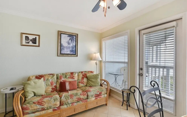 Seascape 1305 1 Bedroom 1 Bathroom Condo