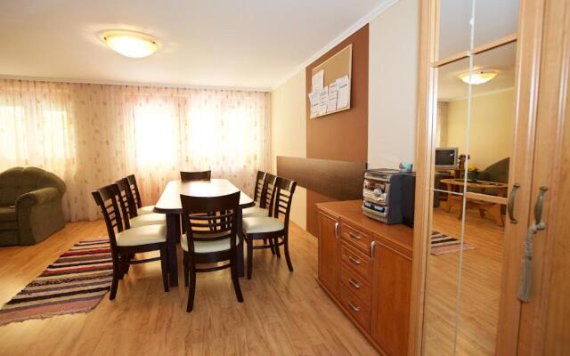 Zoli Apartmanok-Bródy 51-53