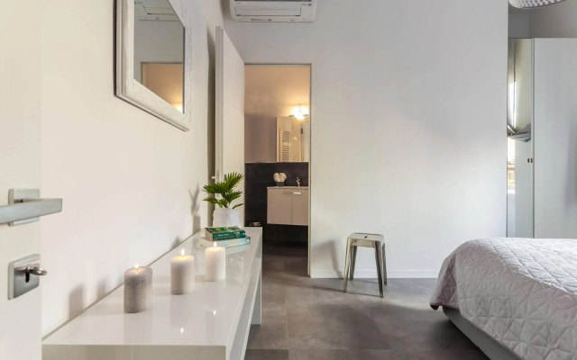 Santonofrio Apartments