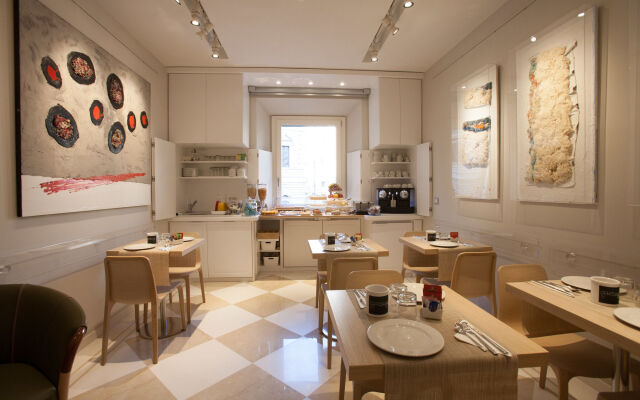 Navona Rooms
