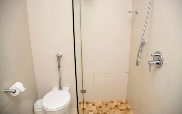 18 Quay West, Waterfront