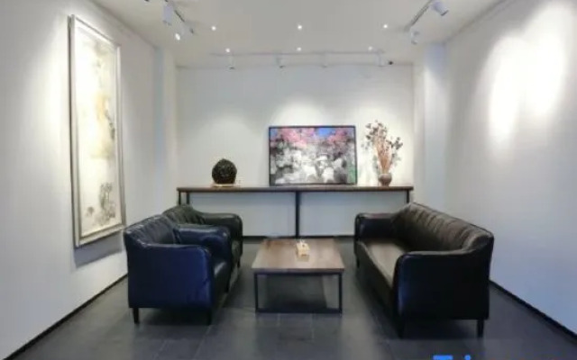 Xichang Shuxia Hotel