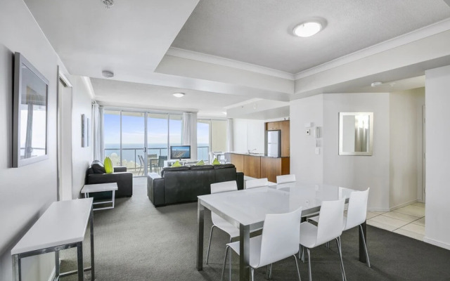 Chevron Renaissance - HR Surfers Paradise