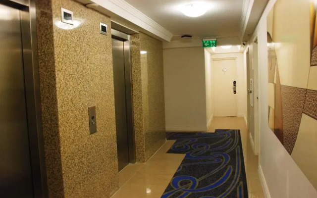 Astor Metropole Hotel