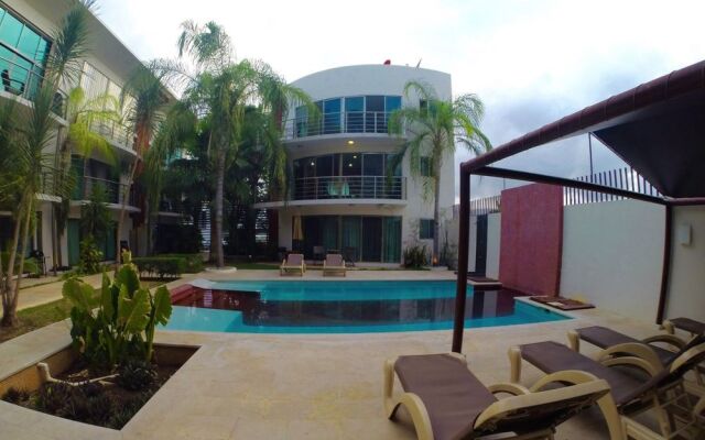 Amplio Depa con Alberca Palmeiras