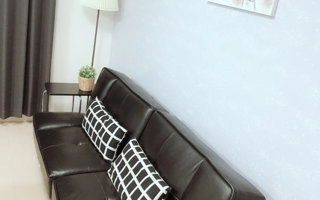 Sunny House At Nanba Tsutenkaku