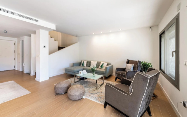 Inviting 3-bed House in Mijas