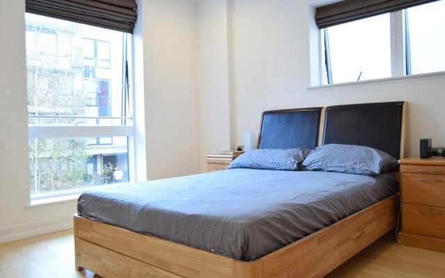 Modern 1 Bedroom Flat in East London