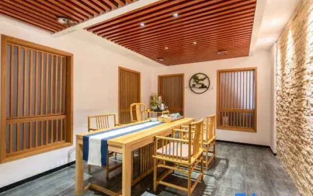 Yiyuan Business Inn