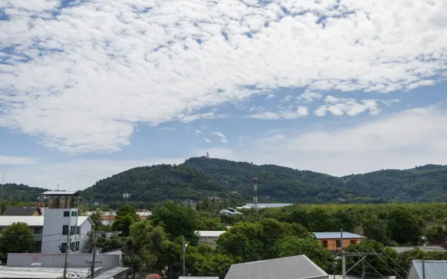 Well located Apt-1BR T2 -421