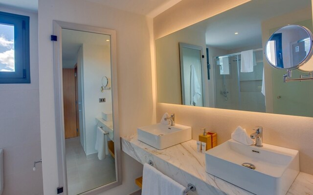Super Spacious Condo With Private Picuzzi