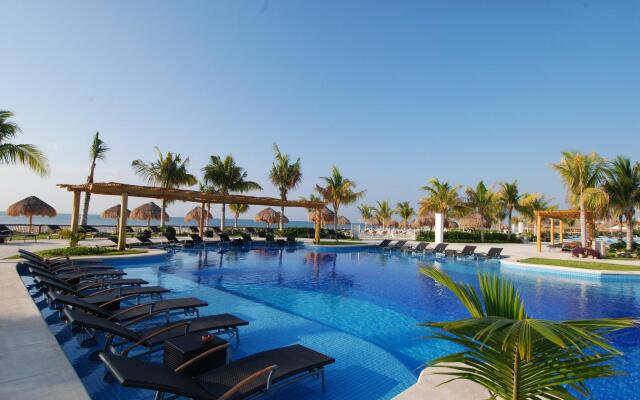BlueBay Grand Esmeralda All Inclusive