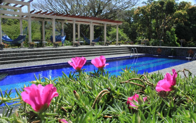 Crater Valley Boutique & Spa