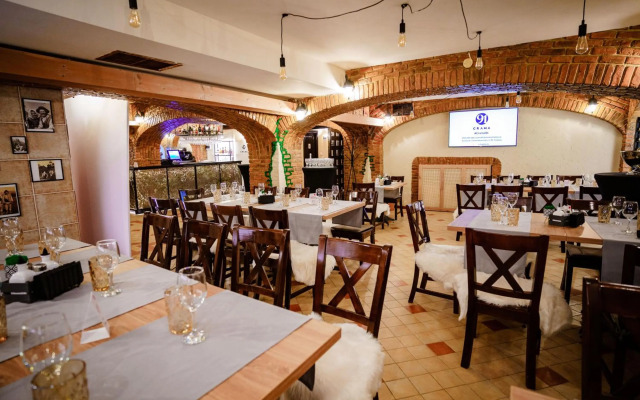Bacolux Craiovita Hotel & Events
