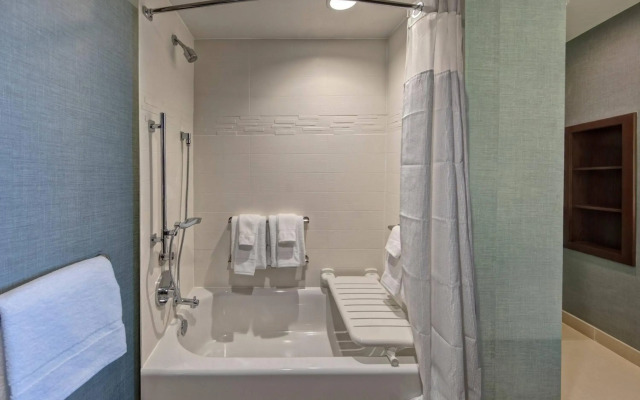 Residence Inn by Marriott Kansas City Downtown/ Convention