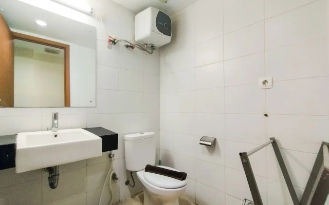 Trendy Studio At Apartment Beverly Dago