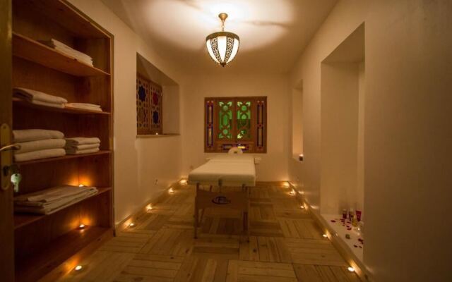 Riad Amor