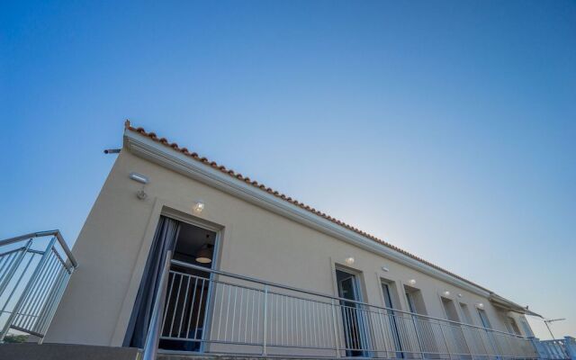 Katsaros Deluxe Apartments II