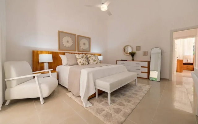 Villa Royale Luxury 4-bedroom Paradise In Sosua