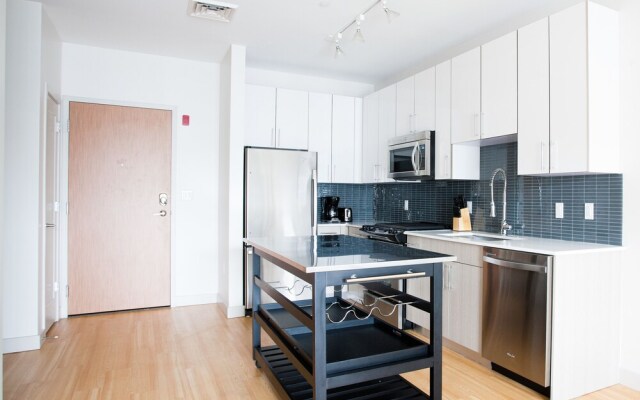 Bright Seaport Suites by Sonder