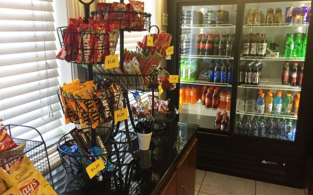 Greenfield Inn and Suites Elizabethtown, KY I65 Exit 94