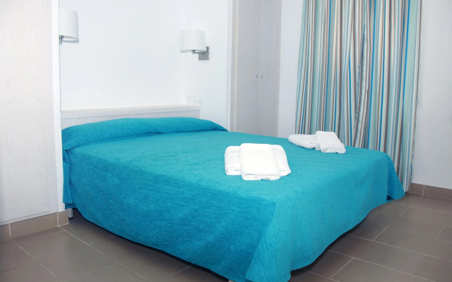 Apartamentos Seth Mestral y Llebeig
