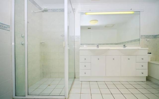 Nelson Towers, Unit 37/71 Victoria Parade
