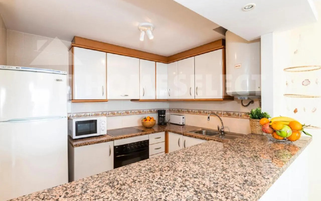 1011 Piso Lago San Maurici con piscina y jardín