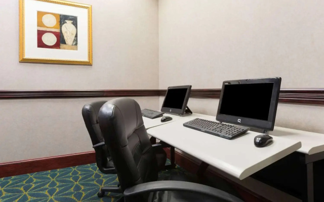 Ramada Plaza Louisville