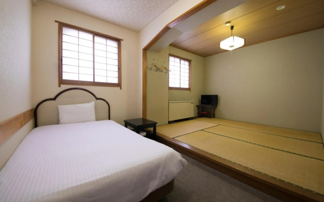 Heiwadai Hotel Otemon