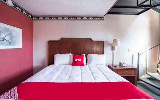 OYO Hotel Windmill Branson