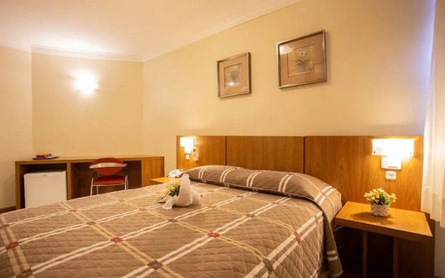 Barbur Center Hotel