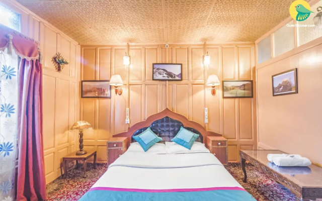Ritz HouseBoat Srinagar