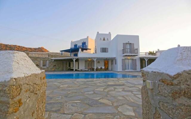 Villa Zamaca by The Pearls Collection