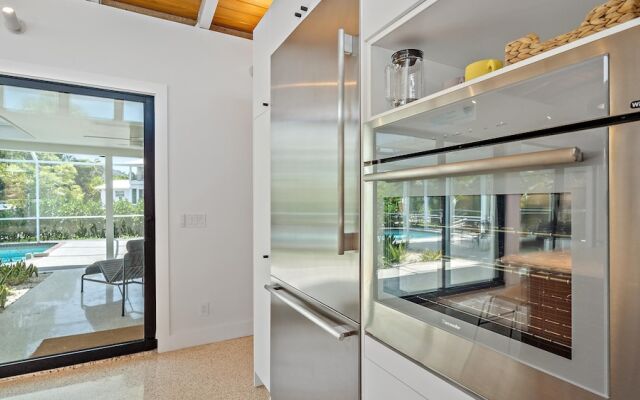 The Windward House 3 Bedroom Home by RedAwning