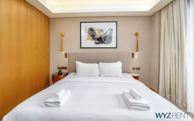 Posh 2 BR in Address Opera Mall Access