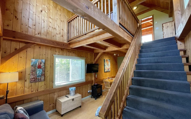 Best Coast Cabin