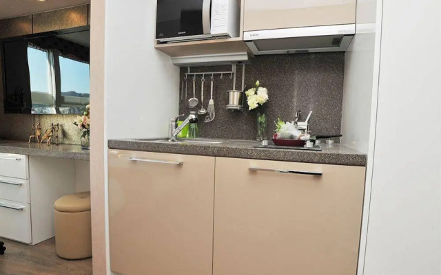 Golden Forest Residence River