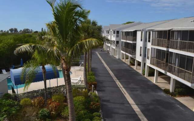 Cove at Sandy Pointe Unit 111