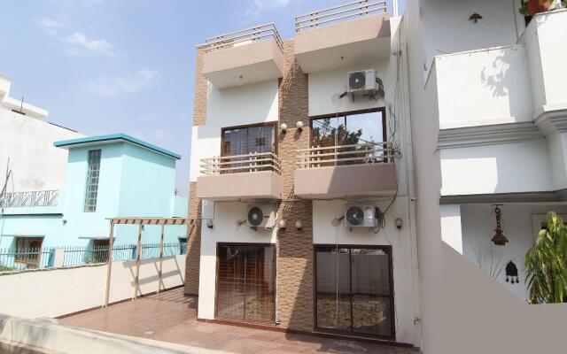 OYO Flagship 12365 CZ Inn