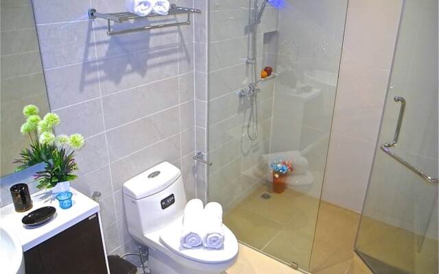 Emerald Patong 2 bedrooms Apartment with Terrace