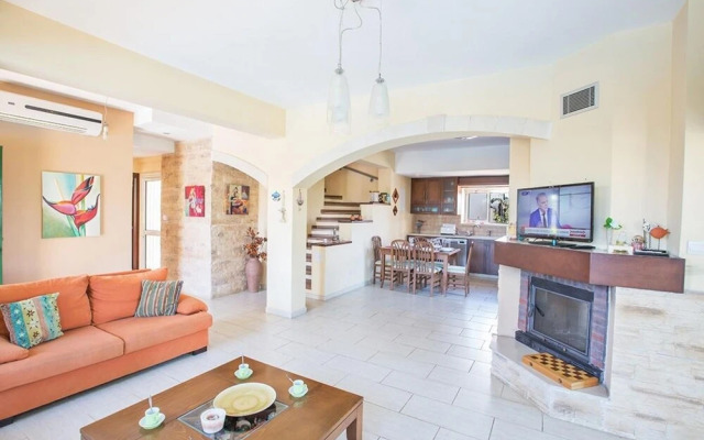 Villa Joely AQ Jo78