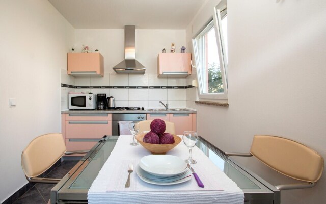 Amazing Home in Peroj With Wifi and 2 Bedrooms