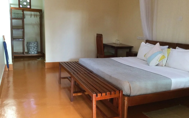 African Roots Entebbe