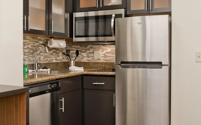Staybridge Suites Charlotte Ballantyne by IHG