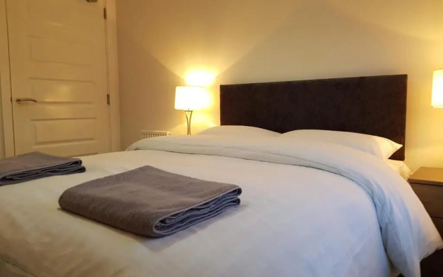 1 Royal View Apartments