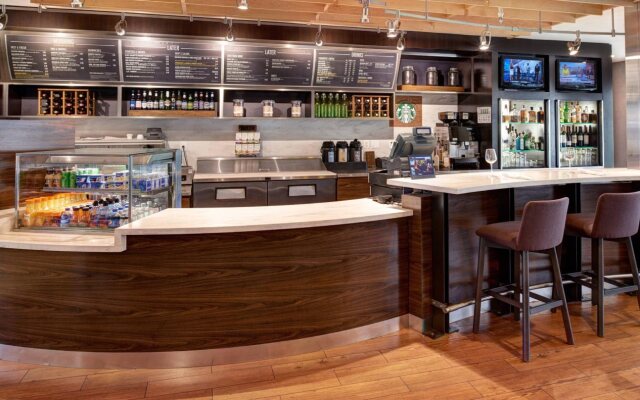 Courtyard by Marriott Louisville East