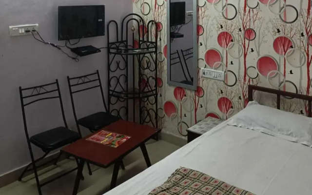 Oyo Flagship 702816 Sana Guest House