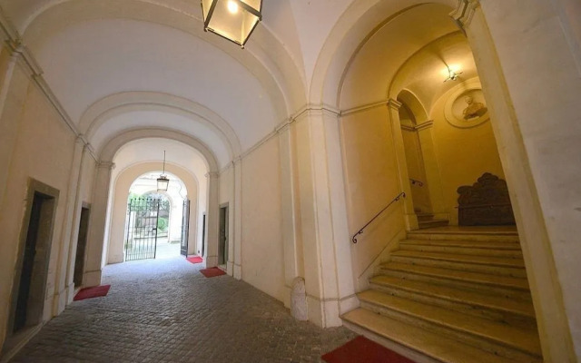 Prestigious Apartment Via Giulia