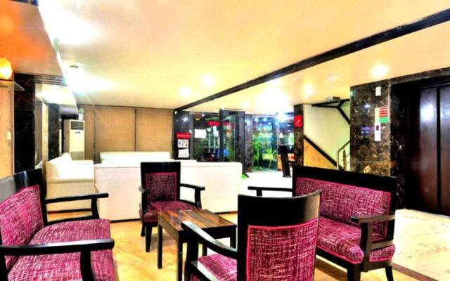 The Bonlon Inn-Near Blk Hospital